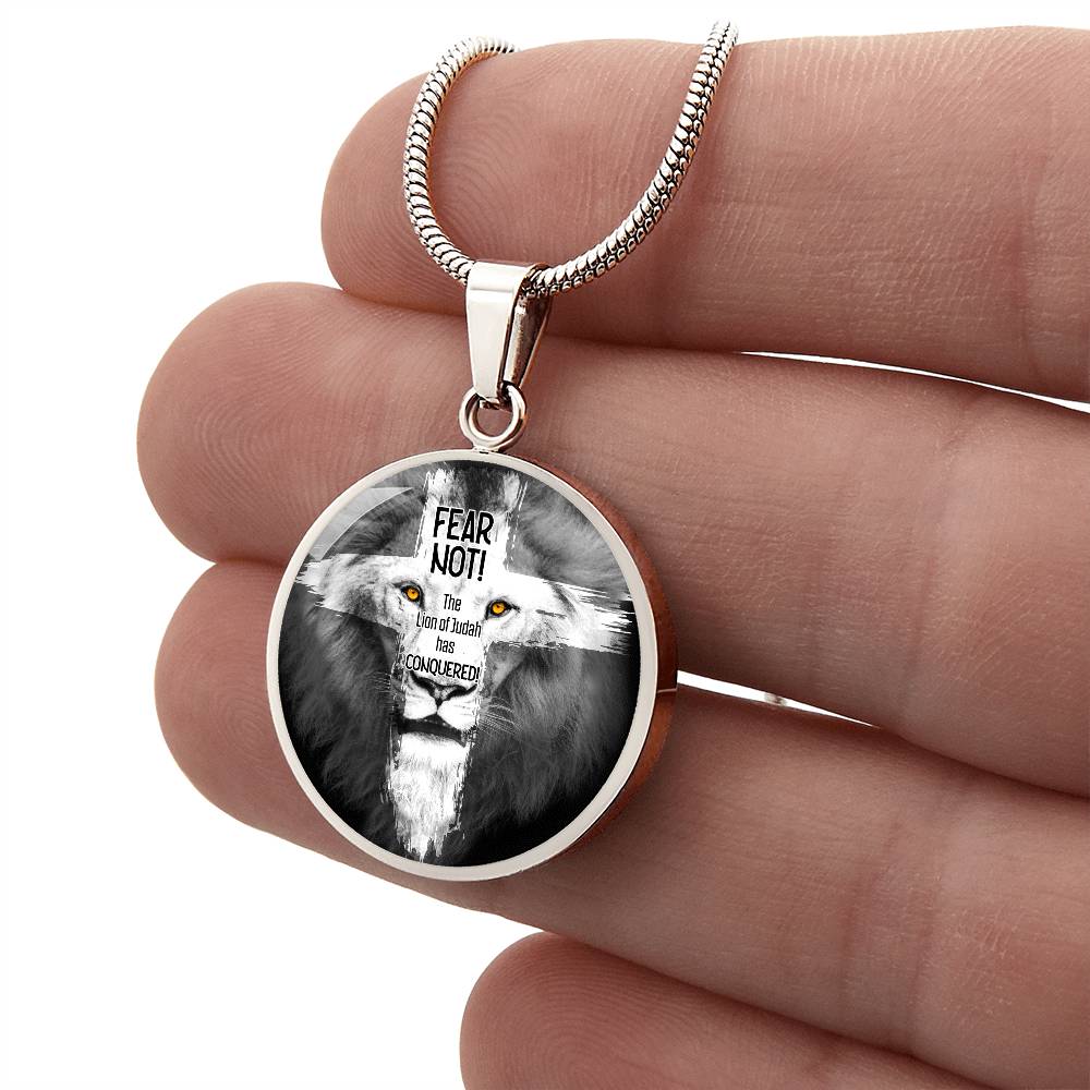 Lion of Judah Circle Pendant Necklace Premium Stainless Steel or 18k Gold Finish 18-22"