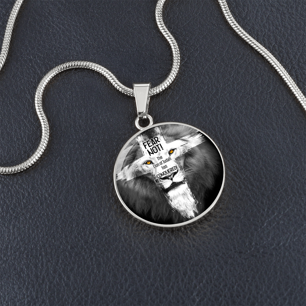 Lion of Judah Circle Pendant Necklace Premium Stainless Steel or 18k Gold Finish 18-22"