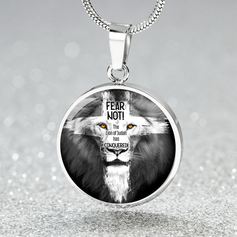 Lion of Judah Circle Pendant Necklace Premium Stainless Steel or 18k Gold Finish 18-22"