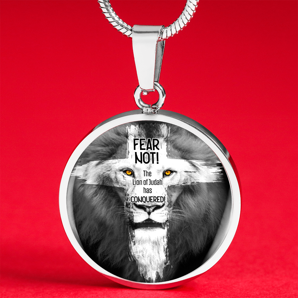 Lion of Judah Circle Pendant Necklace Premium Stainless Steel or 18k Gold Finish 18-22"