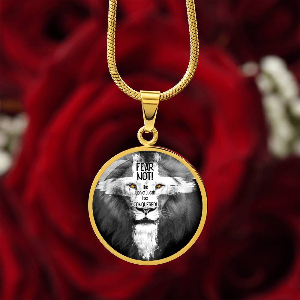 Lion of Judah Circle Pendant Necklace Premium Stainless Steel or 18k Gold Finish 18-22"