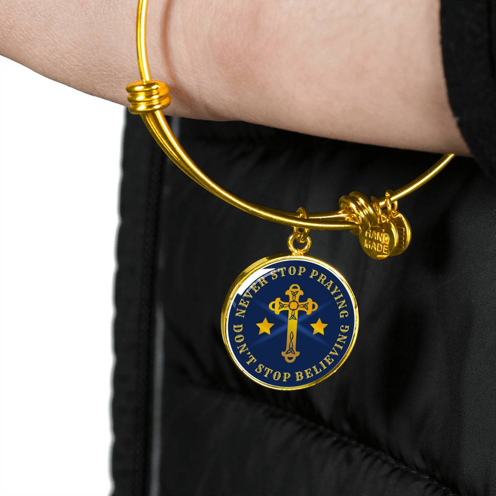 Christian Never Stop Praying Circle Bangle Bracelet Stainless Steel or 18k Gold" - Express Your Love Gifts