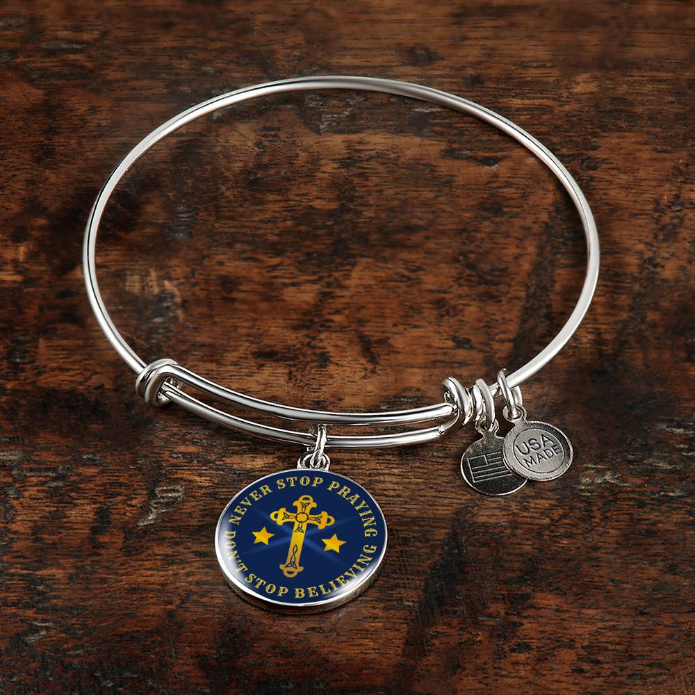 Christian Never Stop Praying Circle Bangle Bracelet Stainless Steel or 18k Gold" - Express Your Love Gifts